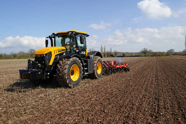 TRACTEUR JCB FASTRAC iCON SÉRIE 4000